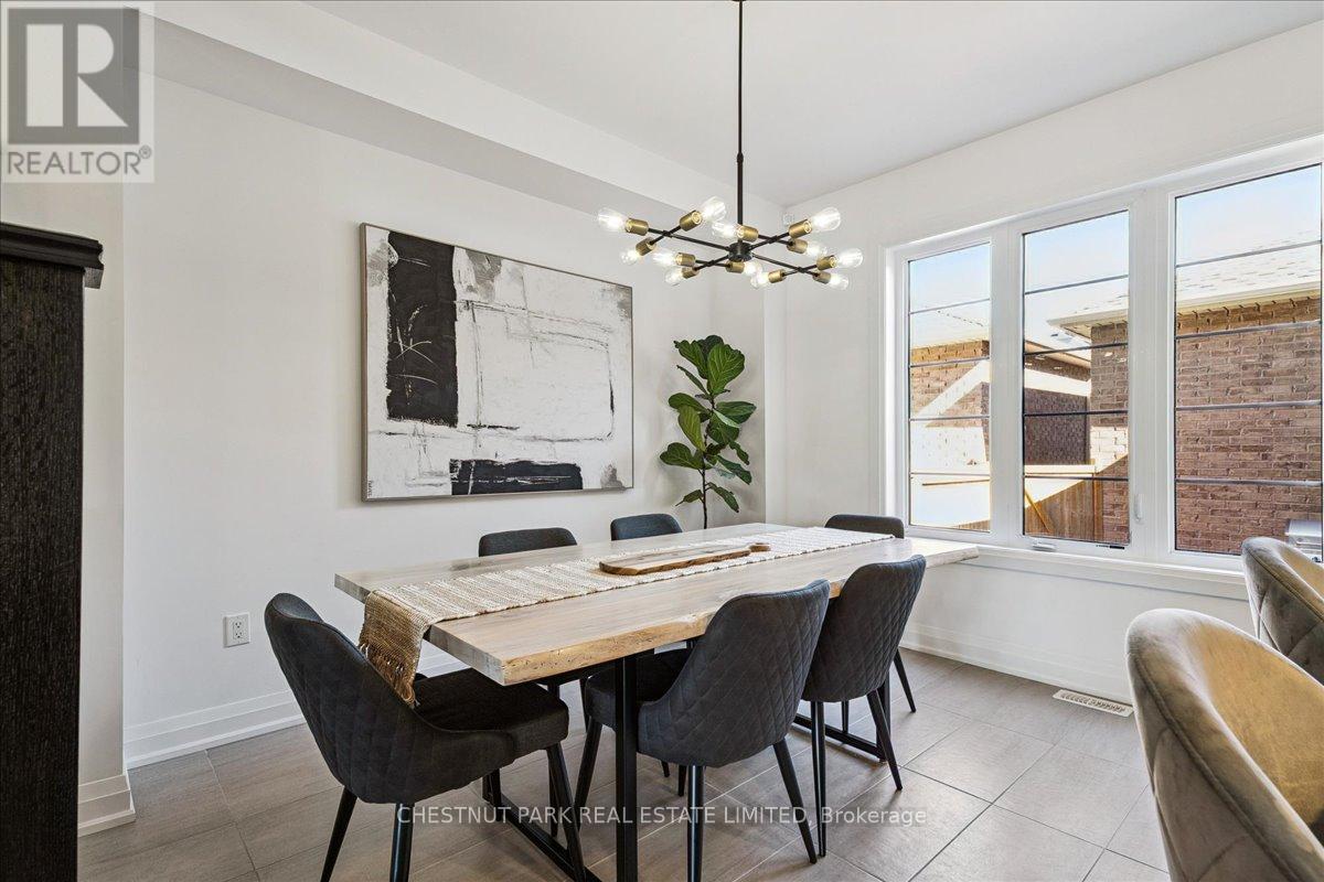 4005 Sixth Line, Oakville, Ontario  L6H 7C7 - Photo 17 - W12434549