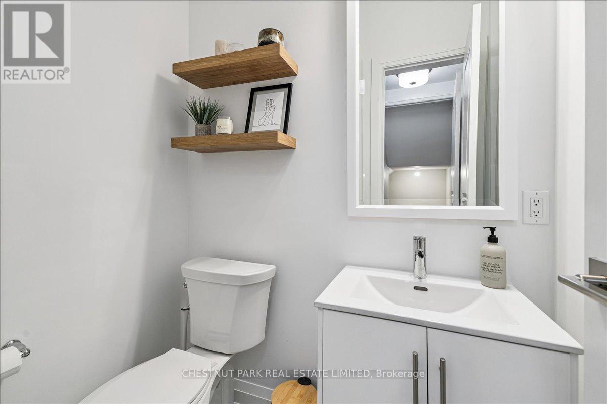 4005 Sixth Line, Oakville, Ontario  L6H 7C7 - Photo 20 - W12434549