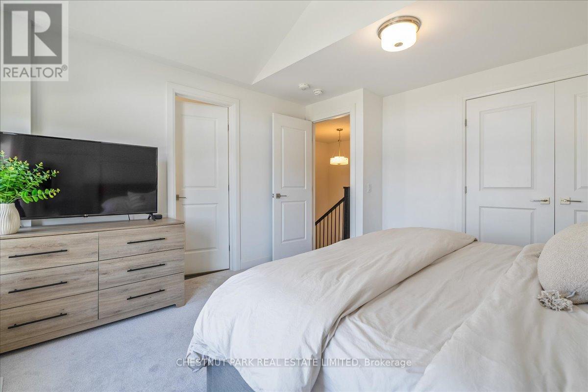 4005 Sixth Line, Oakville, Ontario  L6H 7C7 - Photo 23 - W12434549