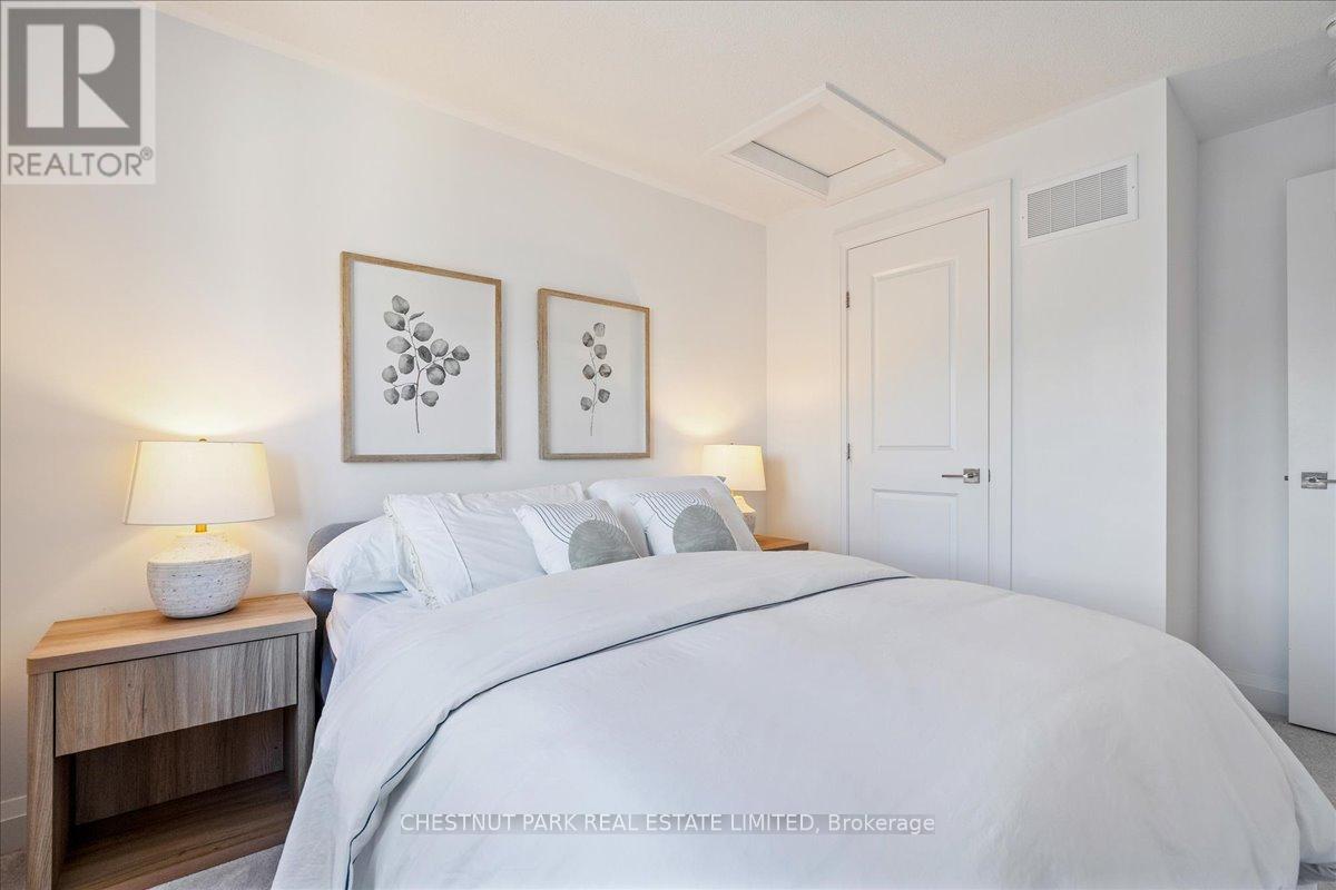 4005 Sixth Line, Oakville, Ontario  L6H 7C7 - Photo 25 - W12434549