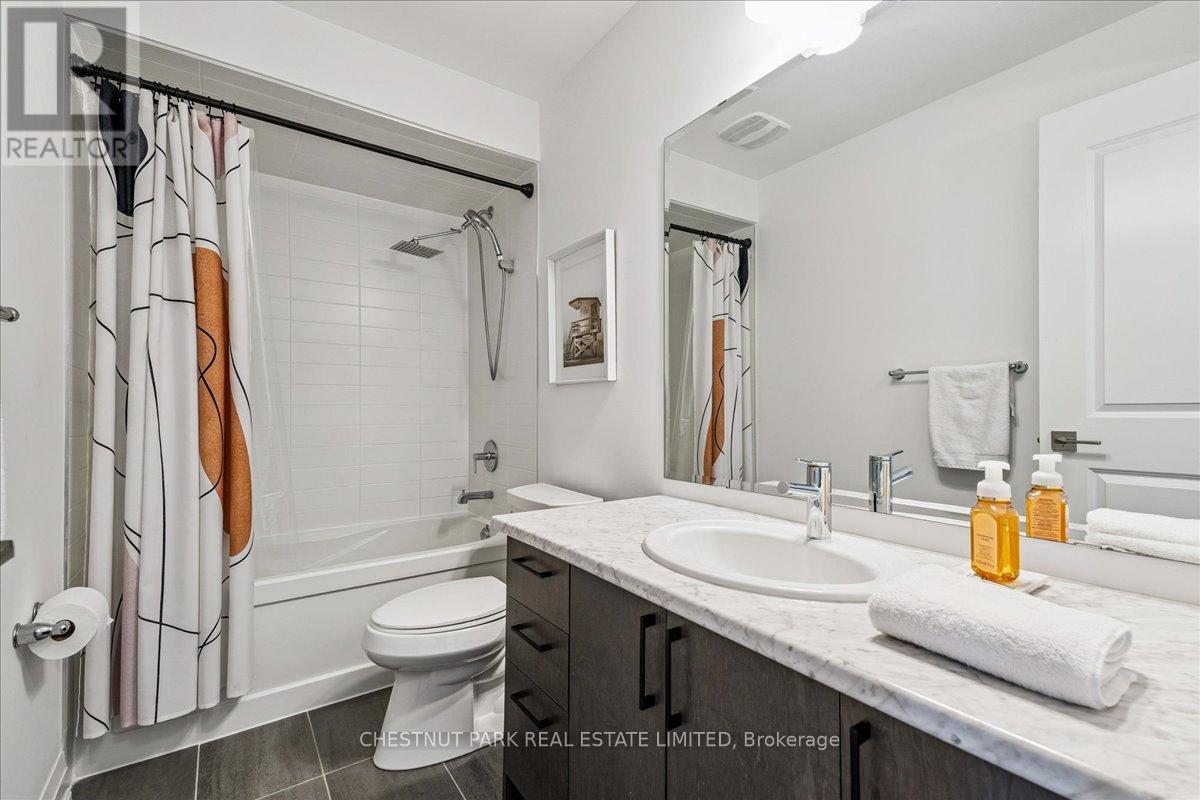 4005 Sixth Line, Oakville, Ontario  L6H 7C7 - Photo 28 - W12434549