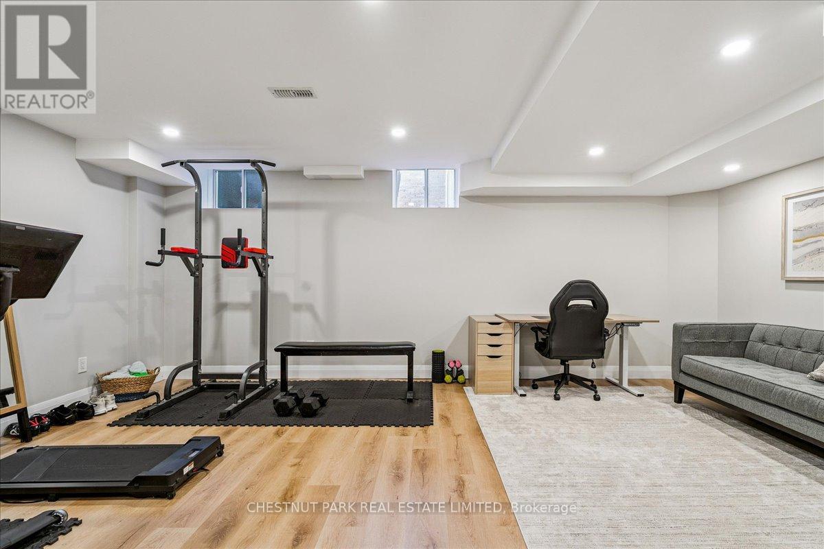 4005 Sixth Line, Oakville, Ontario  L6H 7C7 - Photo 31 - W12434549