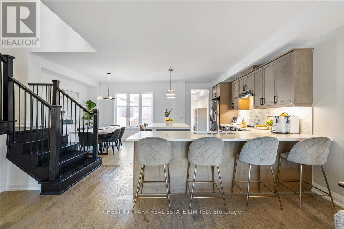 4005 Sixth Line, Oakville, Ontario  L6H 7C7 - Photo 8 - W12434549