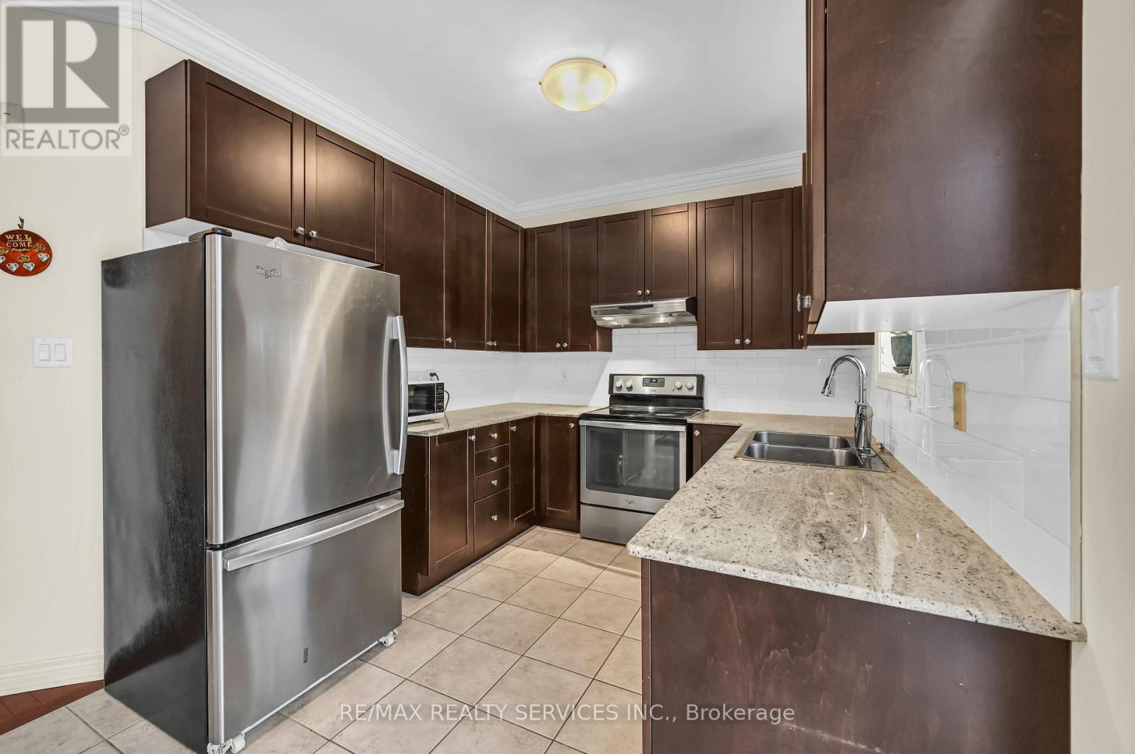 3 Bellcrest Road, Brampton, Ontario  L6Y 2M7 - Photo 12 - W12434582