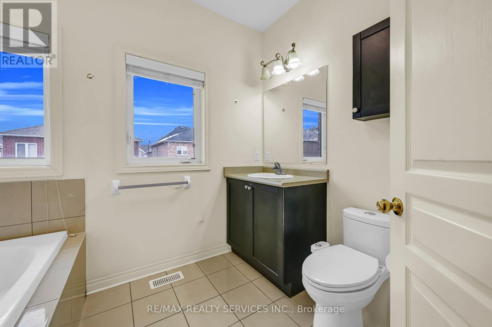3 Bellcrest Road, Brampton, Ontario  L6Y 2M7 - Photo 19 - W12434582