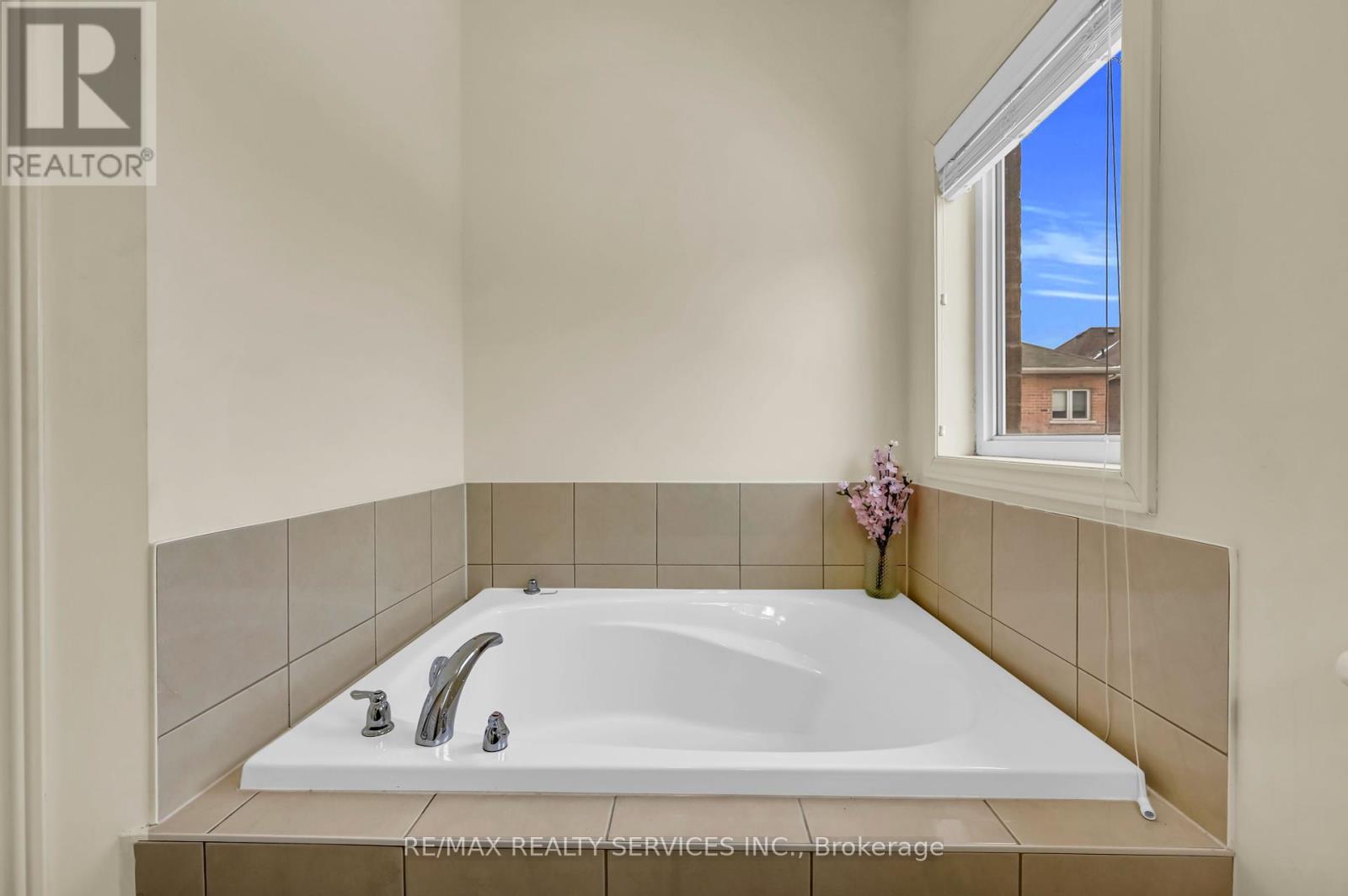 3 Bellcrest Road, Brampton, Ontario  L6Y 2M7 - Photo 20 - W12434582