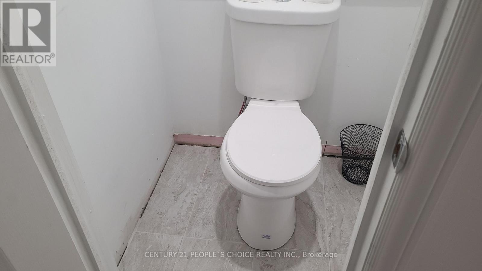 5 - 2400 Finch Avenue W, Toronto, Ontario  M9M 2C8 - Photo 3 - W12434595