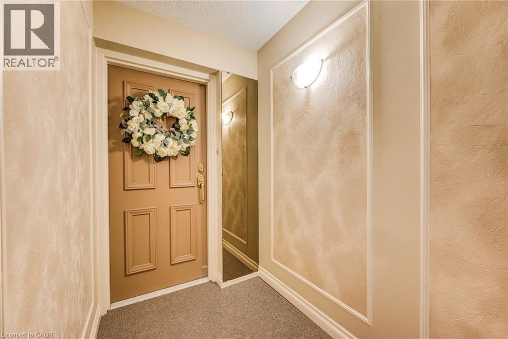 54 Blue Springs Drive Unit# 41, Waterloo, Ontario  N2J 4M4 - Photo 5 - 40772779
