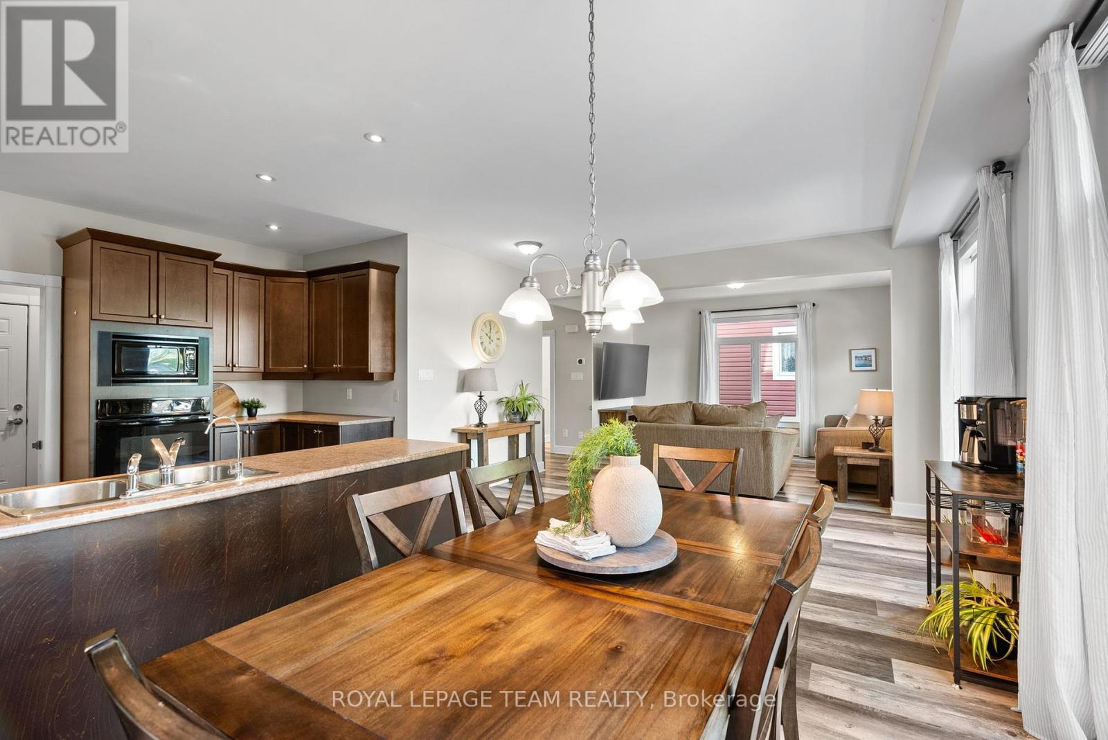 165 Bonnyley Crescent, North Grenville, Ontario  K0G 1J0 - Photo 14 - X12434347
