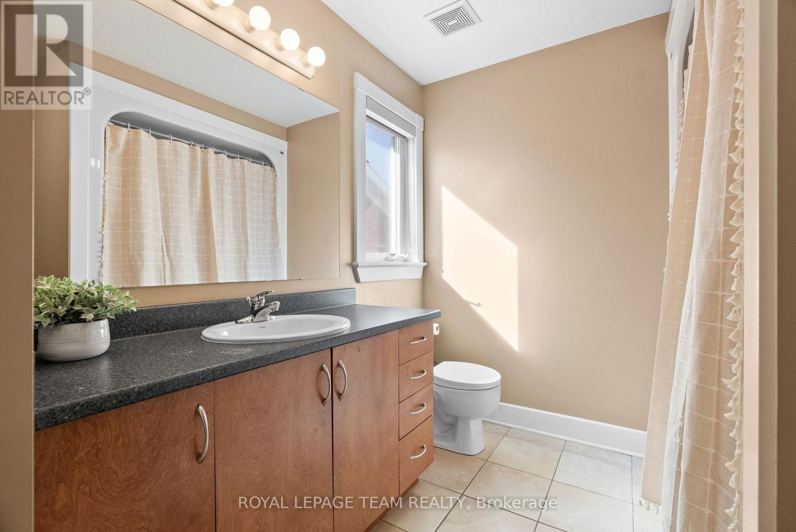 165 Bonnyley Crescent, North Grenville, Ontario  K0G 1J0 - Photo 25 - X12434347