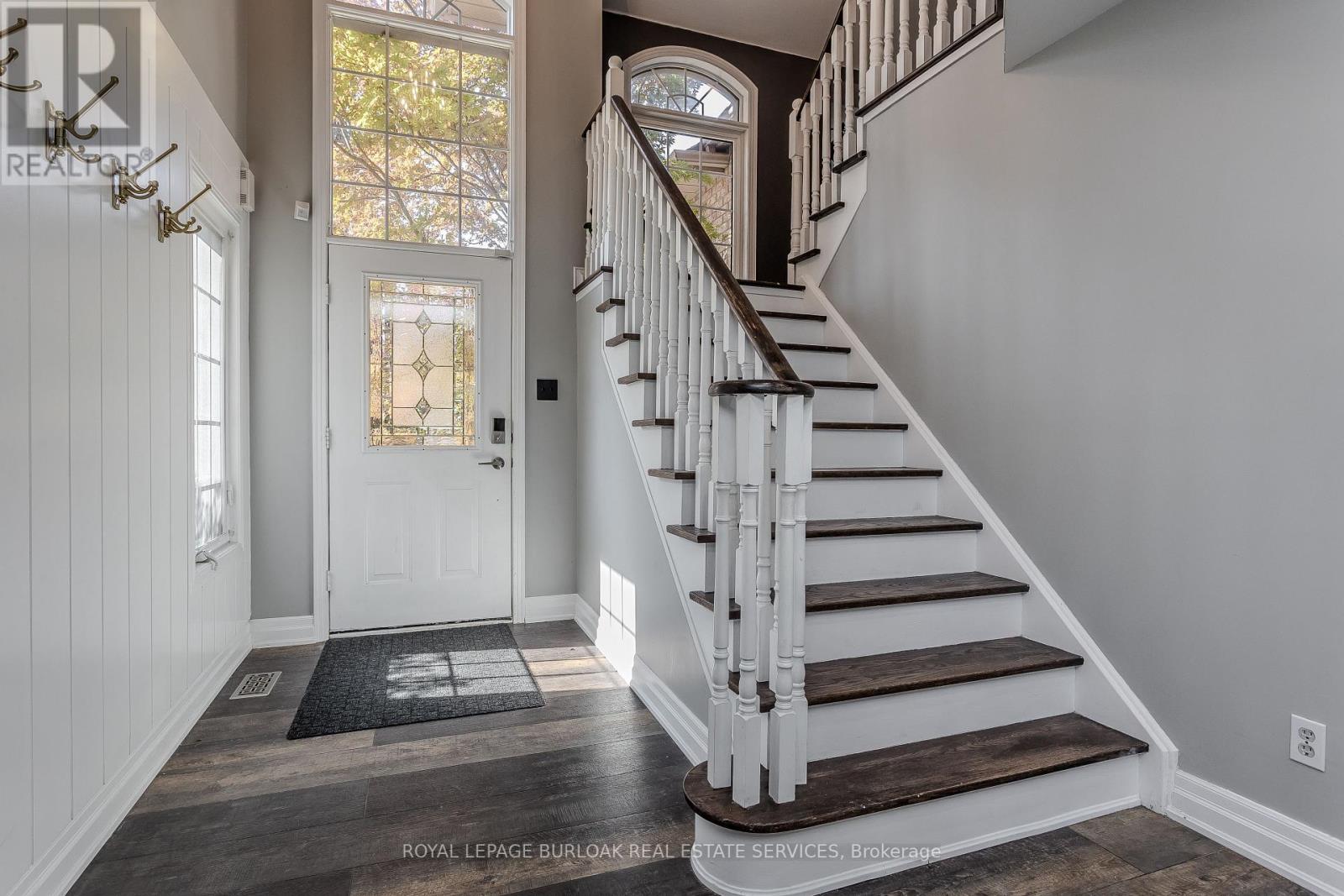 96 Laurendale Avenue, Hamilton, Ontario  L0R 2H3 - Photo 13 - X12434555