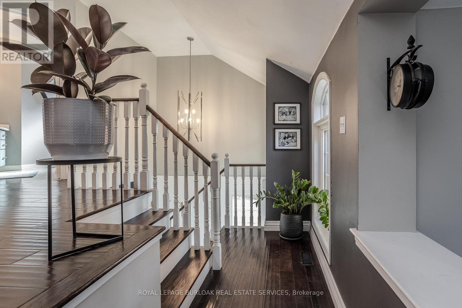 96 Laurendale Avenue, Hamilton, Ontario  L0R 2H3 - Photo 23 - X12434555