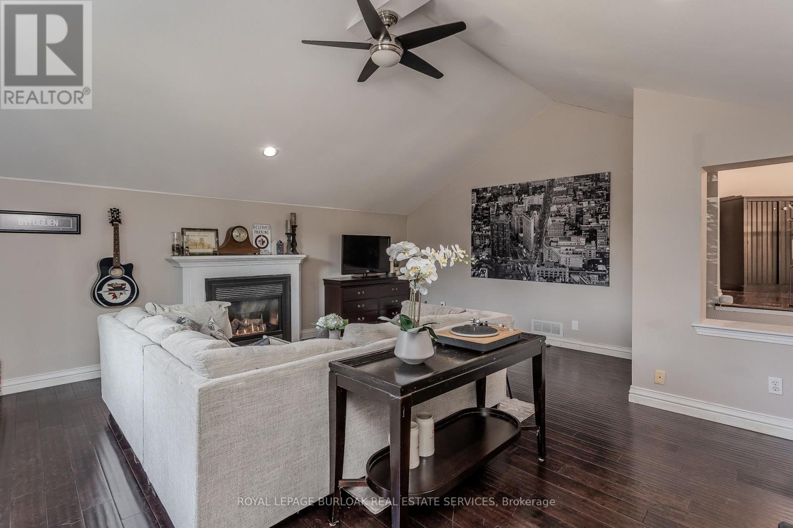 96 Laurendale Avenue, Hamilton, Ontario  L0R 2H3 - Photo 27 - X12434555