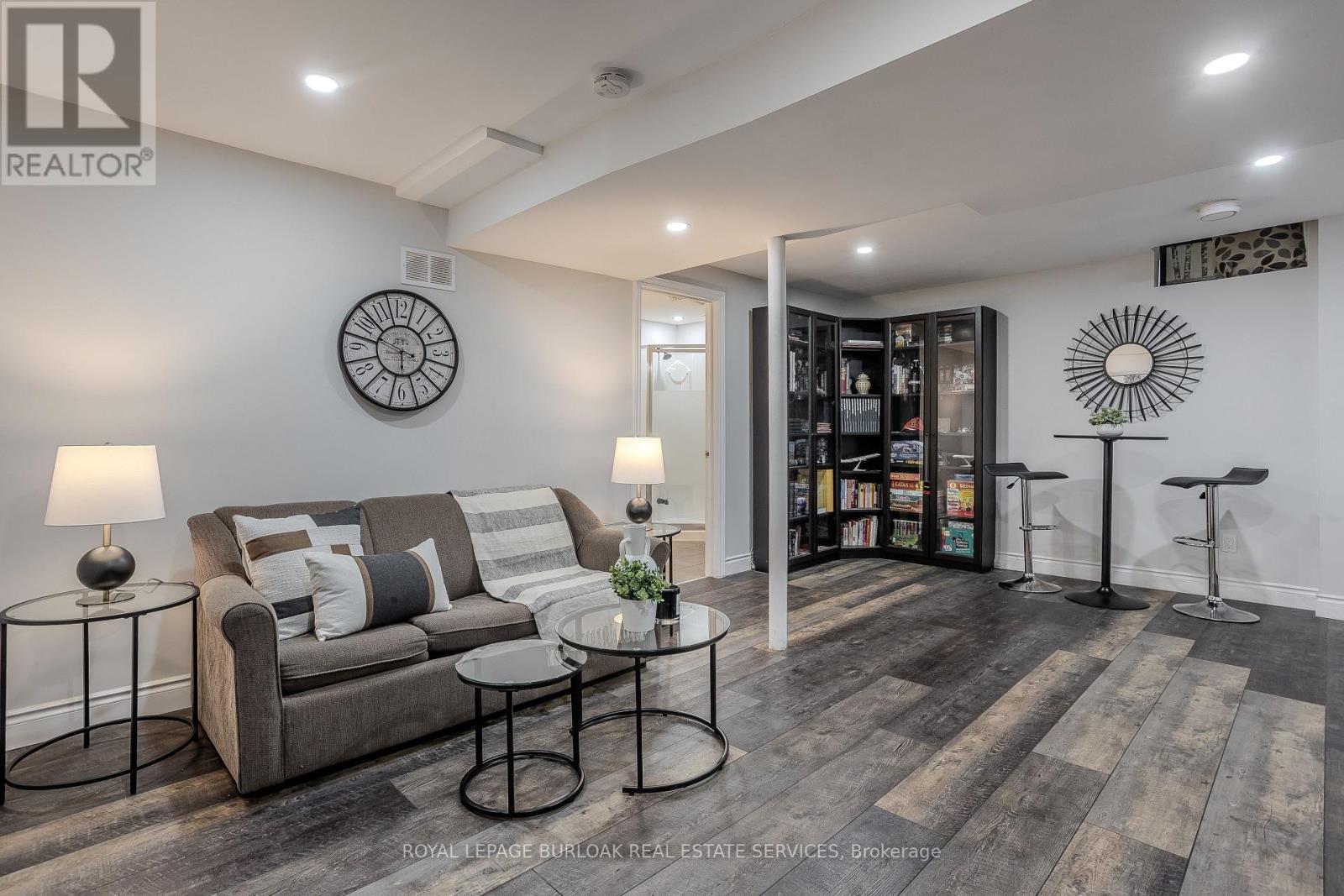 96 Laurendale Avenue, Hamilton, Ontario  L0R 2H3 - Photo 41 - X12434555