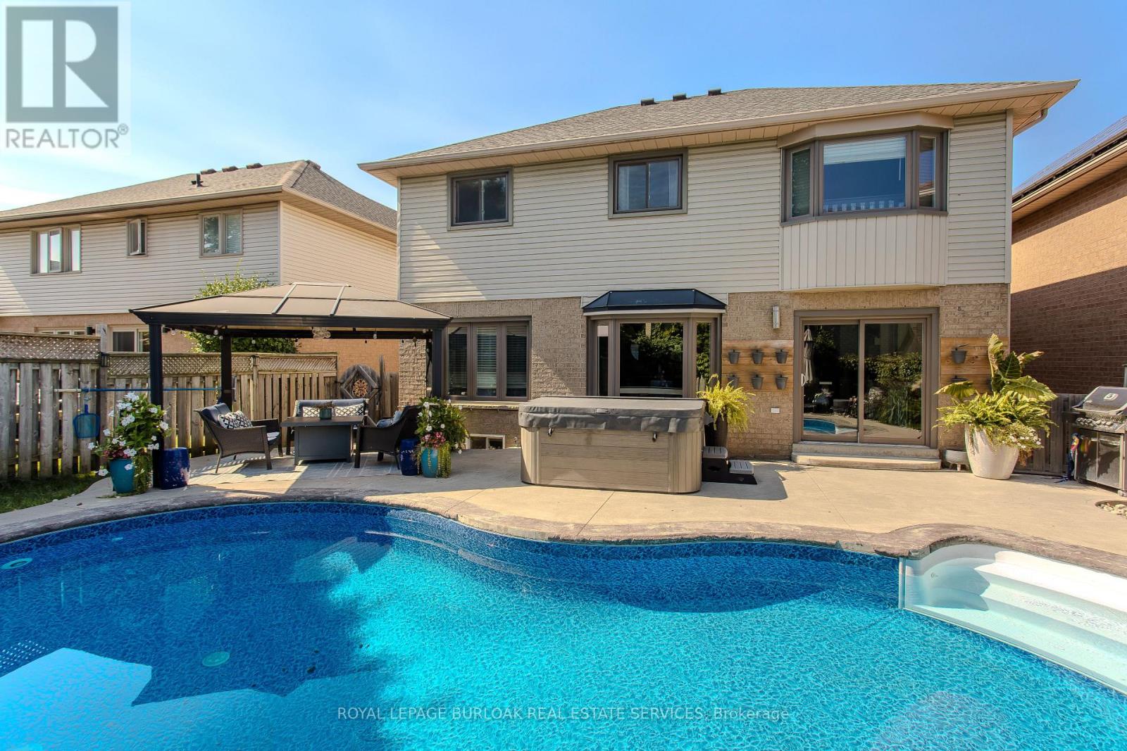 96 Laurendale Avenue, Hamilton, Ontario  L0R 2H3 - Photo 6 - X12434555