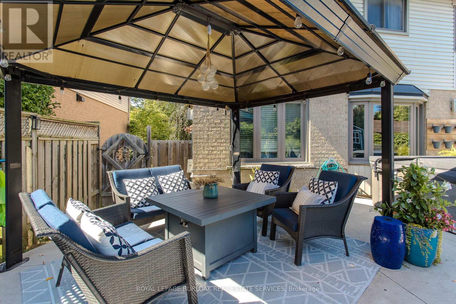 96 Laurendale Avenue, Hamilton, Ontario  L0R 2H3 - Photo 8 - X12434555