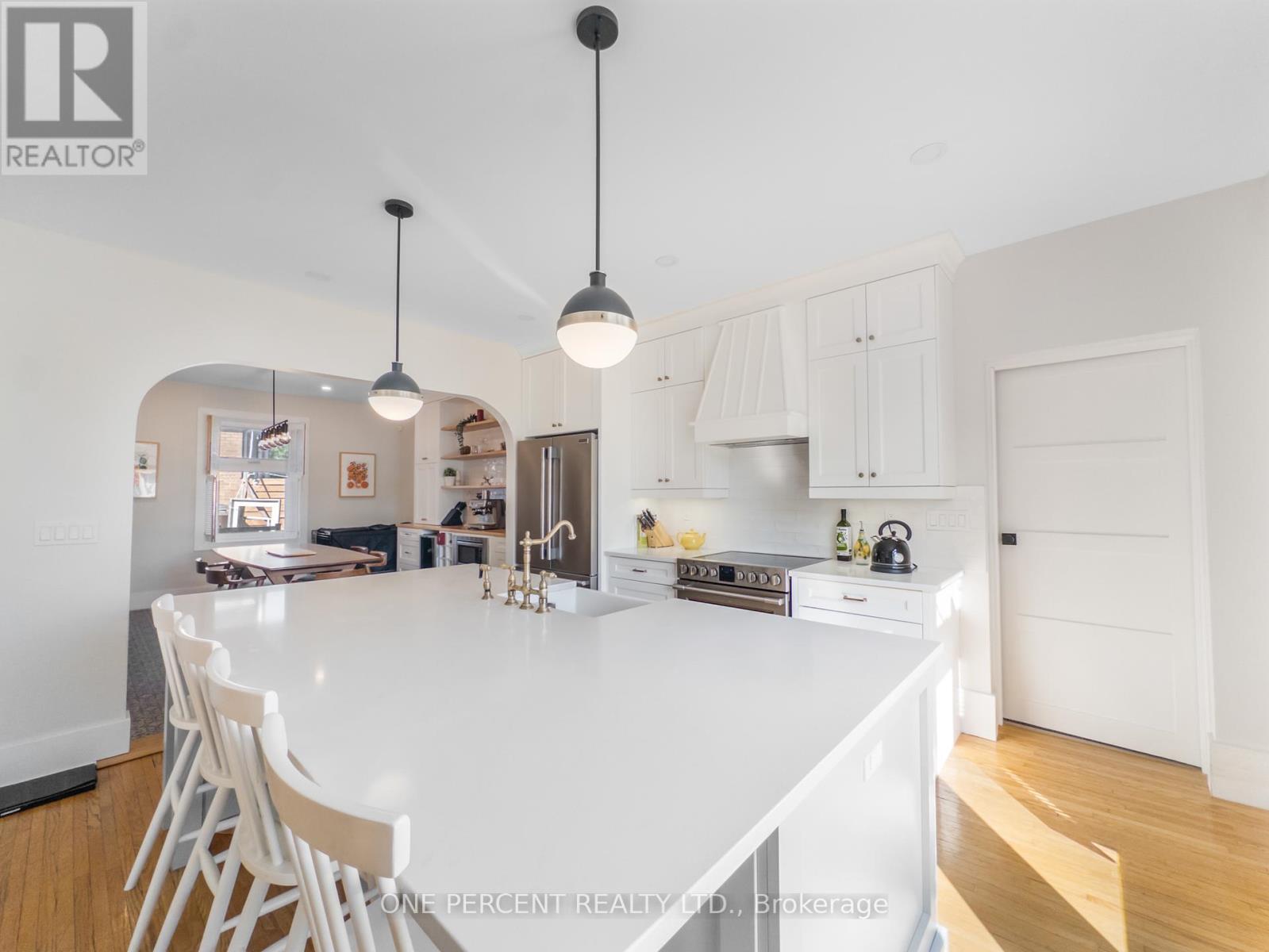 53 Highland Avenue, Belleville, Ontario  K8P 3R2 - Photo 11 - X12434564