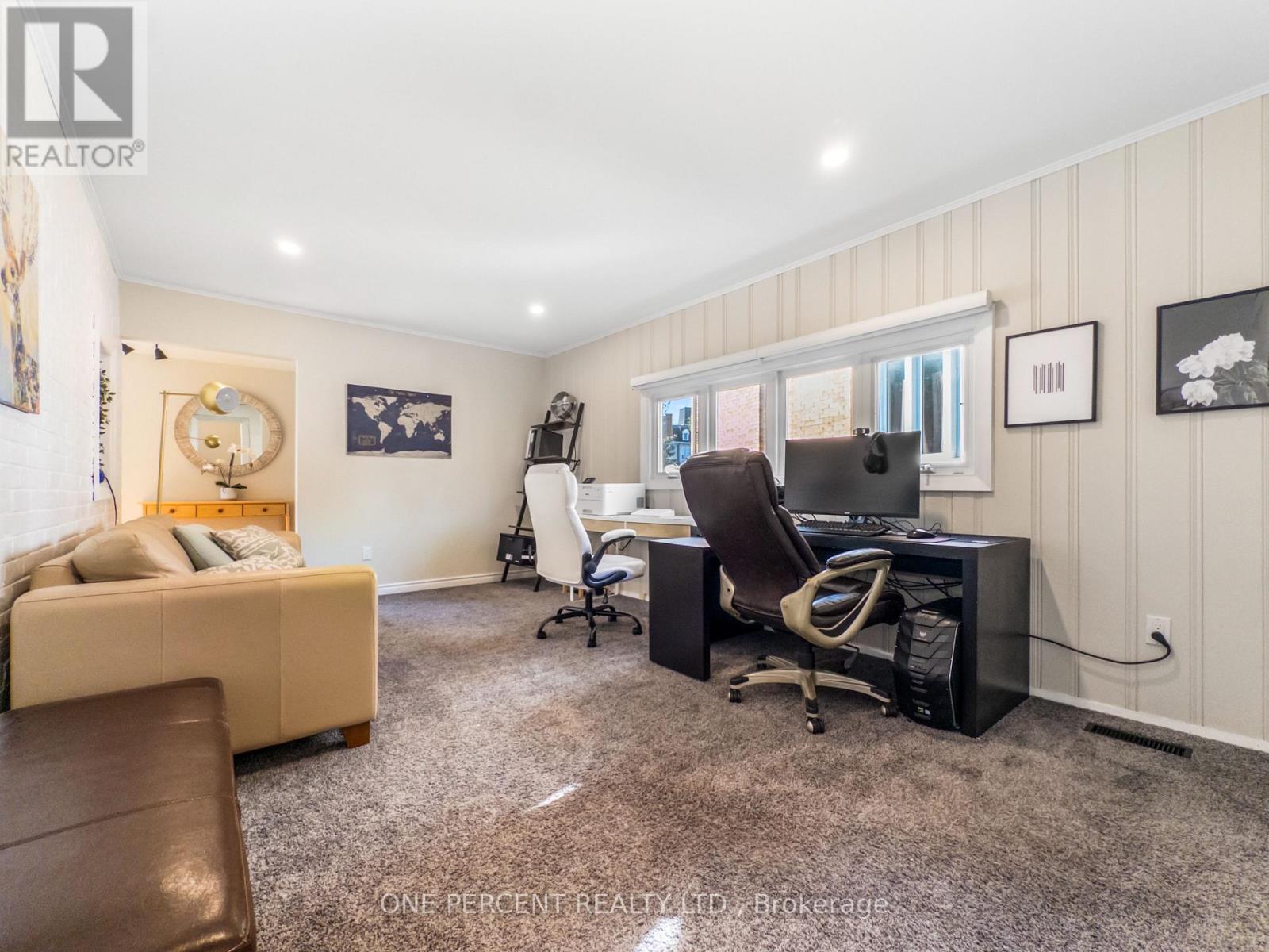 53 Highland Avenue, Belleville, Ontario  K8P 3R2 - Photo 18 - X12434564