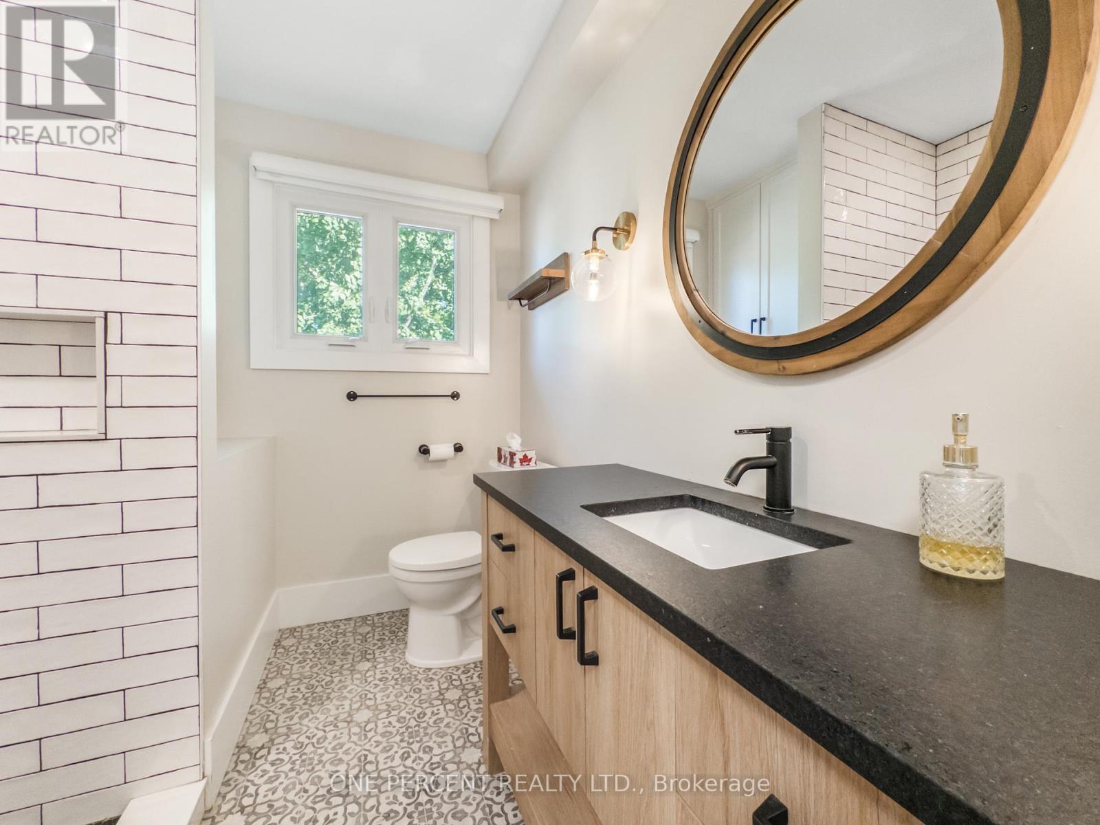 53 Highland Avenue, Belleville, Ontario  K8P 3R2 - Photo 34 - X12434564