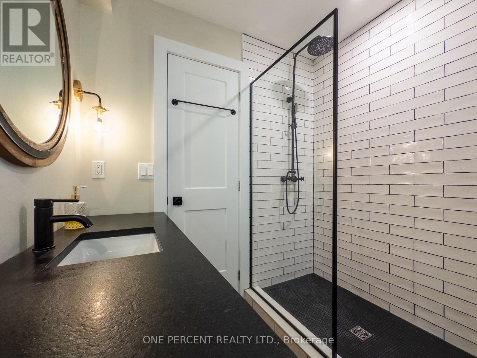 53 Highland Avenue, Belleville, Ontario  K8P 3R2 - Photo 35 - X12434564