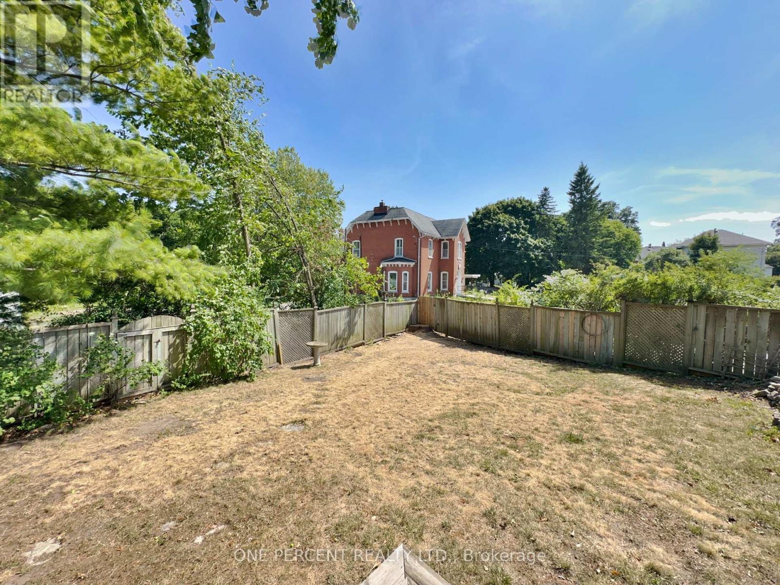 53 Highland Avenue, Belleville, Ontario  K8P 3R2 - Photo 38 - X12434564