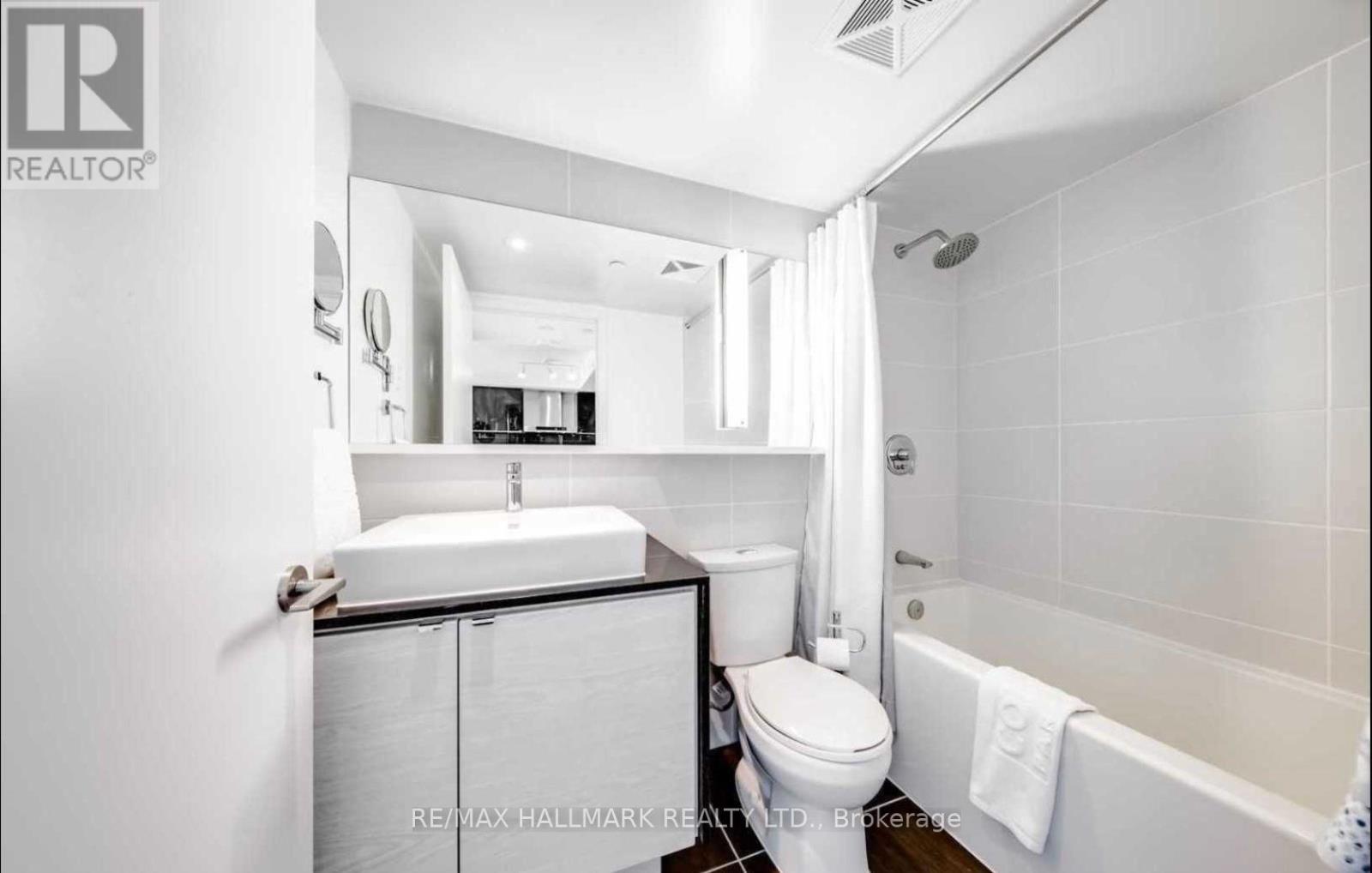 1510 - 72 Esther Shiner Boulevard, Toronto, Ontario  M2K 2X9 - Photo 17 - C12434610