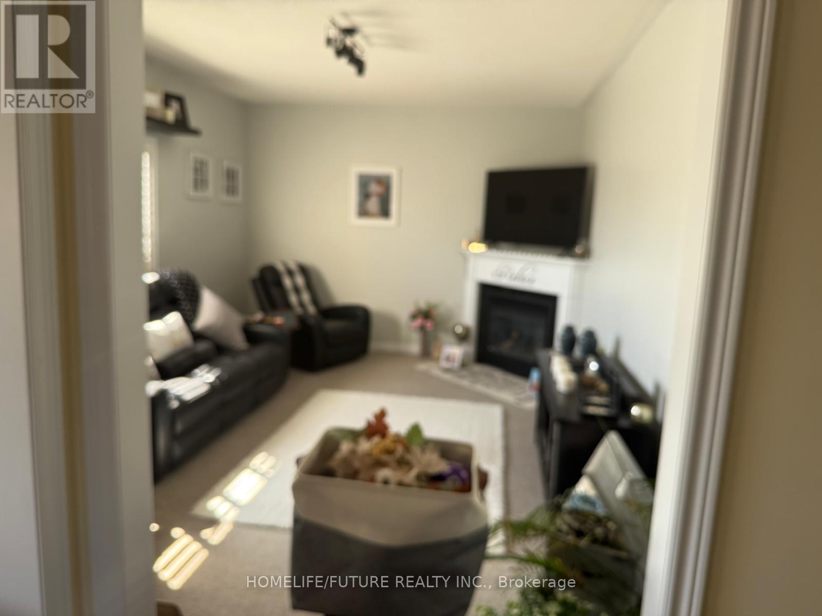 1191 Westmount Avenue, Innisfil, Ontario  L9S 4Z7 - Photo 4 - N12431966