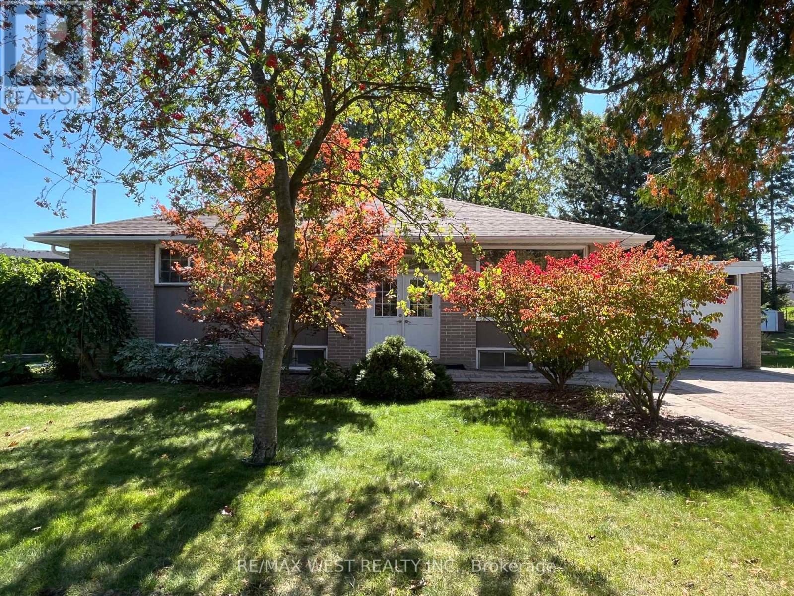 25 NORMAN AVENUE, King, Ontario