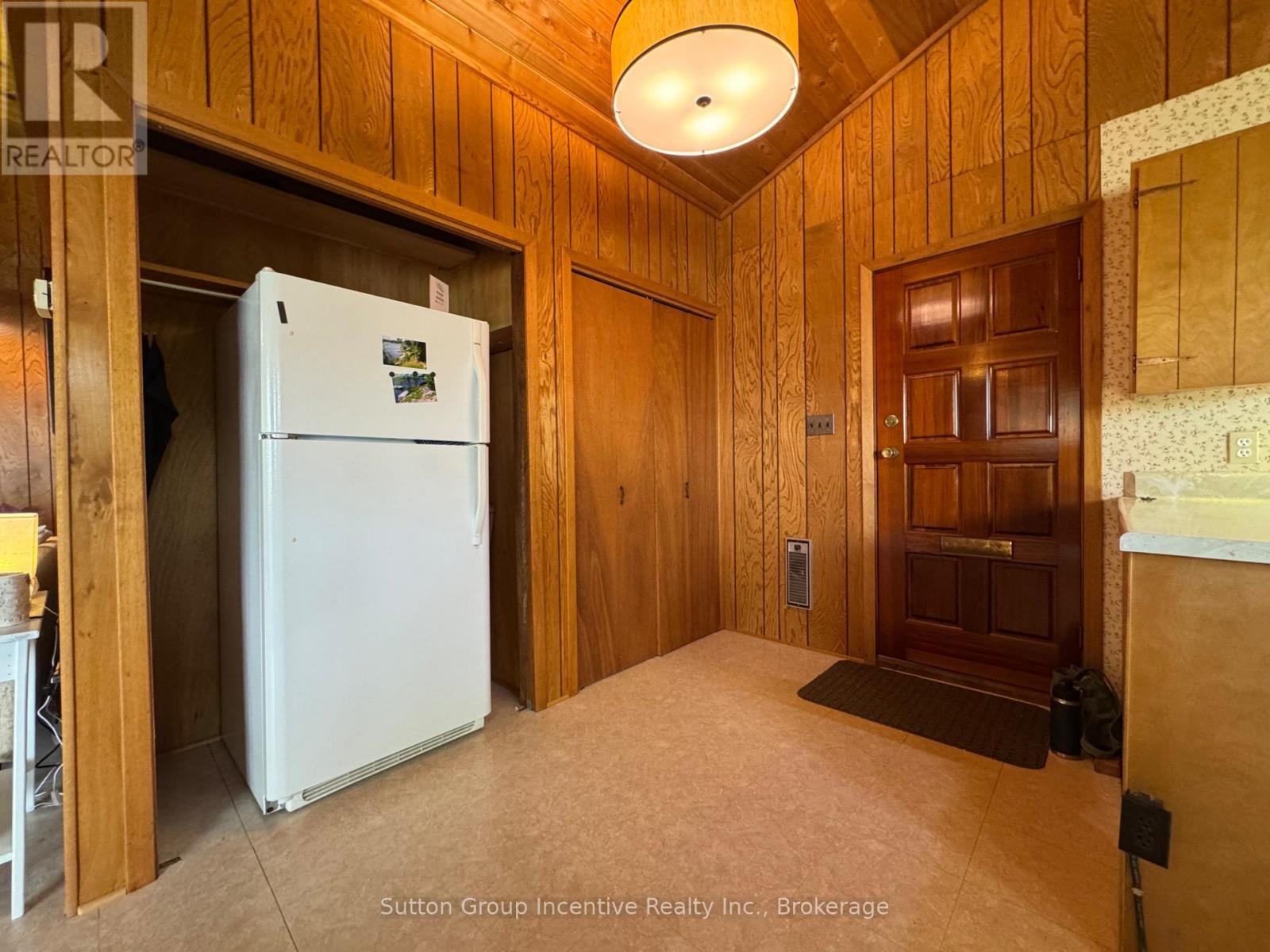 1017 Goldfinch Court, Gravenhurst, Ontario  P0E 1G0 - Photo 11 - X12177770