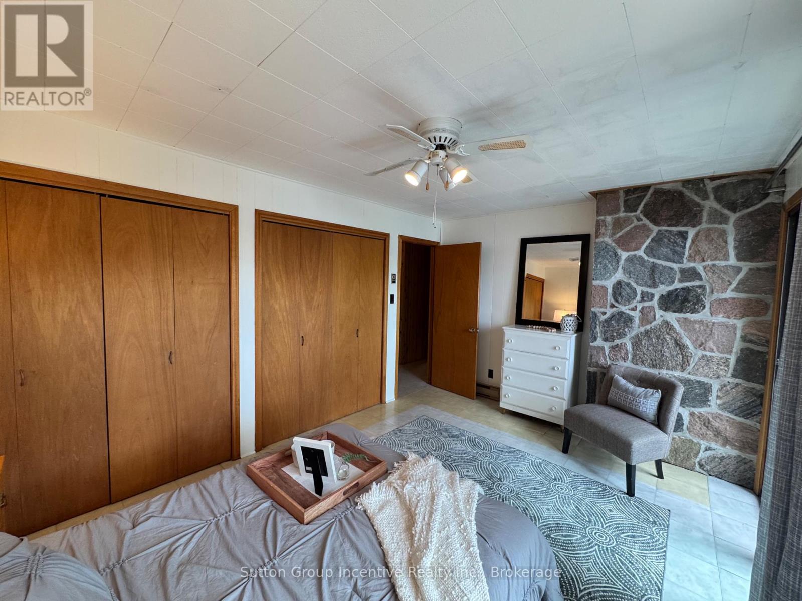 1017 Goldfinch Court, Gravenhurst, Ontario  P0E 1G0 - Photo 17 - X12177770