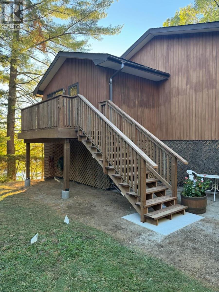 1017 Goldfinch Court, Gravenhurst, Ontario  P0E 1G0 - Photo 8 - X12177770