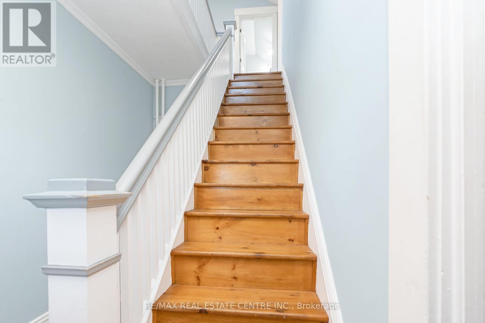 90 Main Street, Milton, Ontario  L0P 1B0 - Photo 18 - W12383228