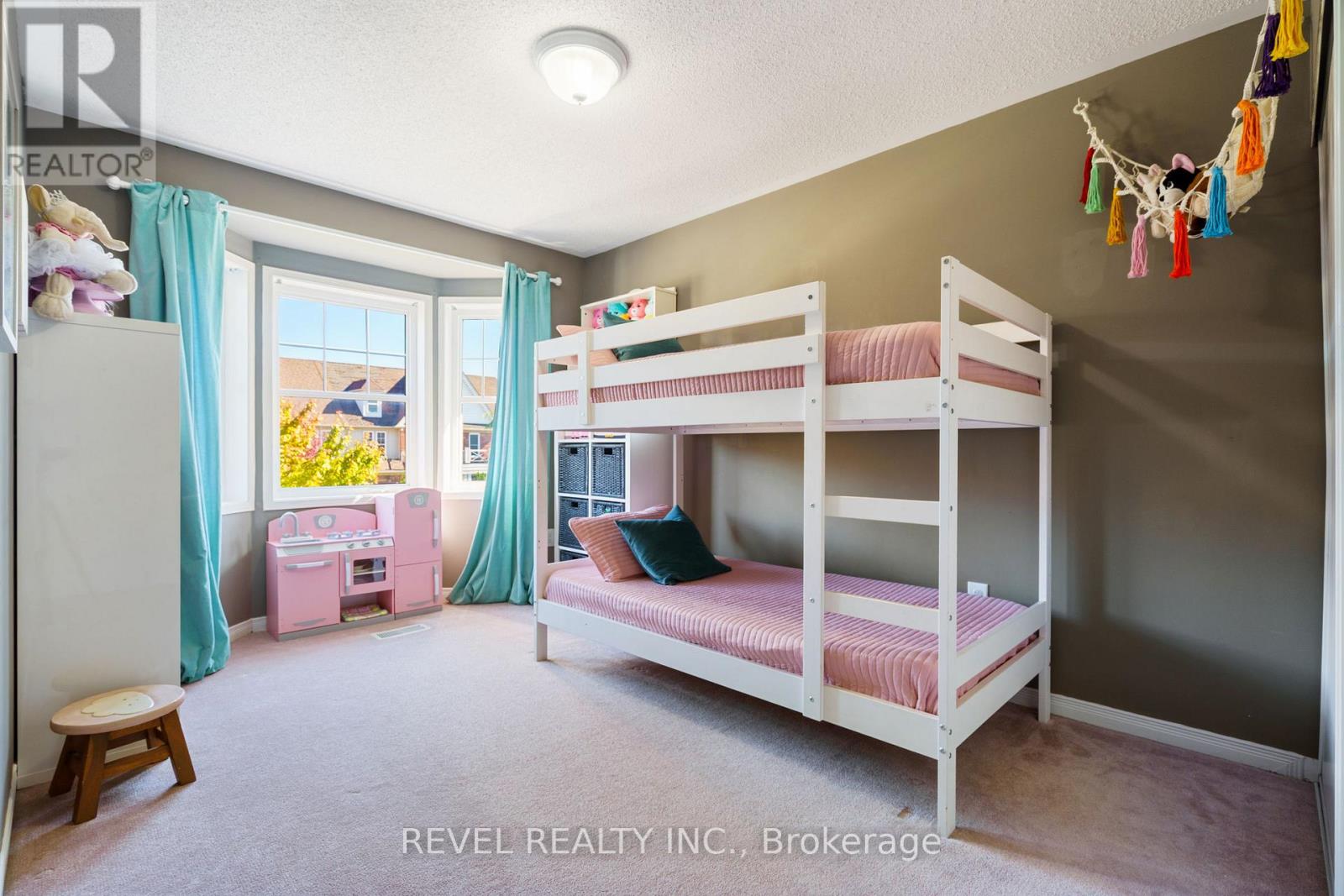 14 Fox Run, Hamilton, Ontario  L0R 2H8 - Photo 18 - X12433372