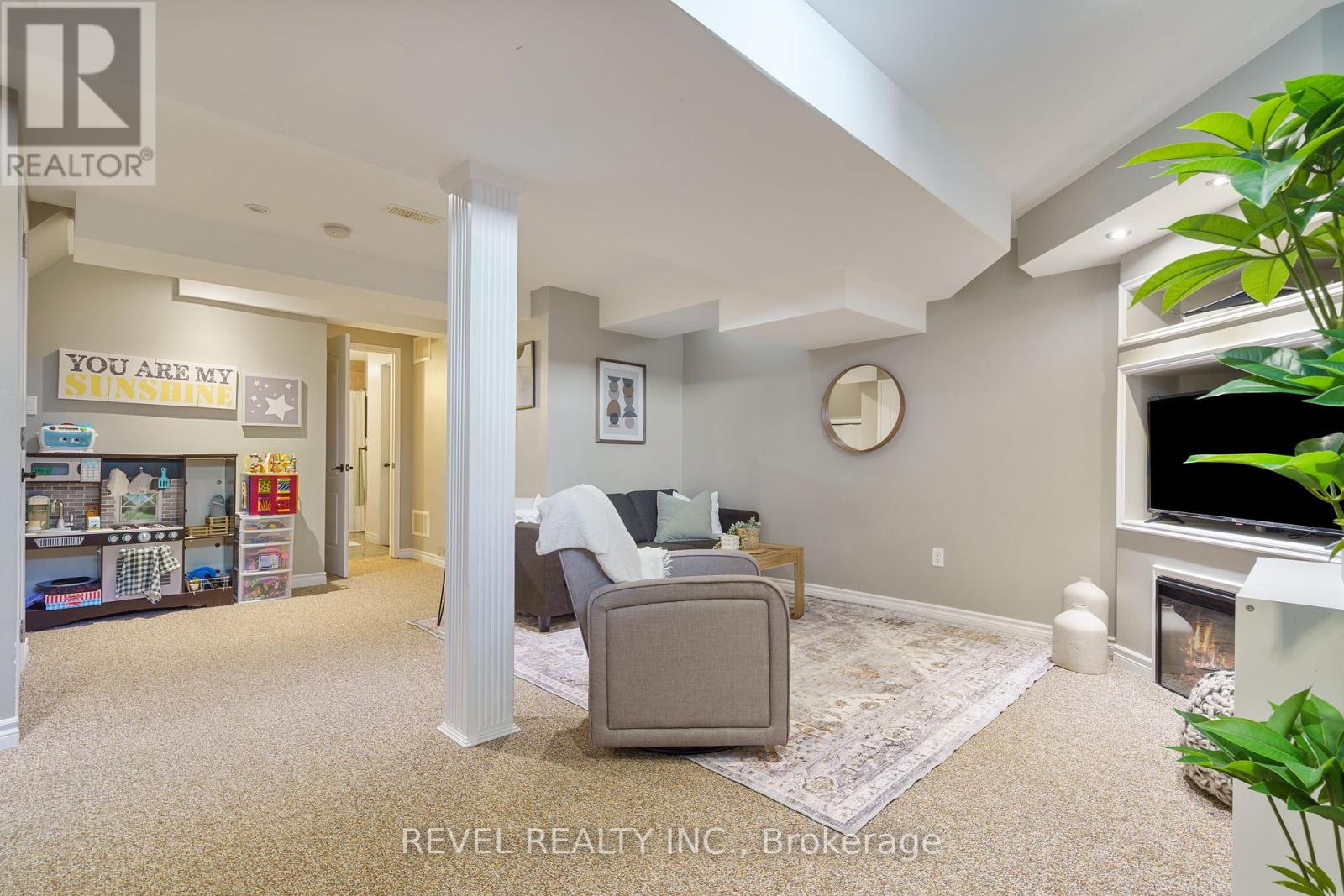 14 Fox Run, Hamilton, Ontario  L0R 2H8 - Photo 26 - X12433372