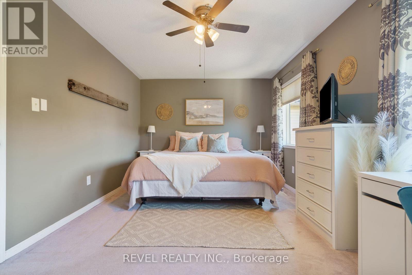 14 Fox Run, Hamilton, Ontario  L0R 2H8 - Photo 23 - X12433372
