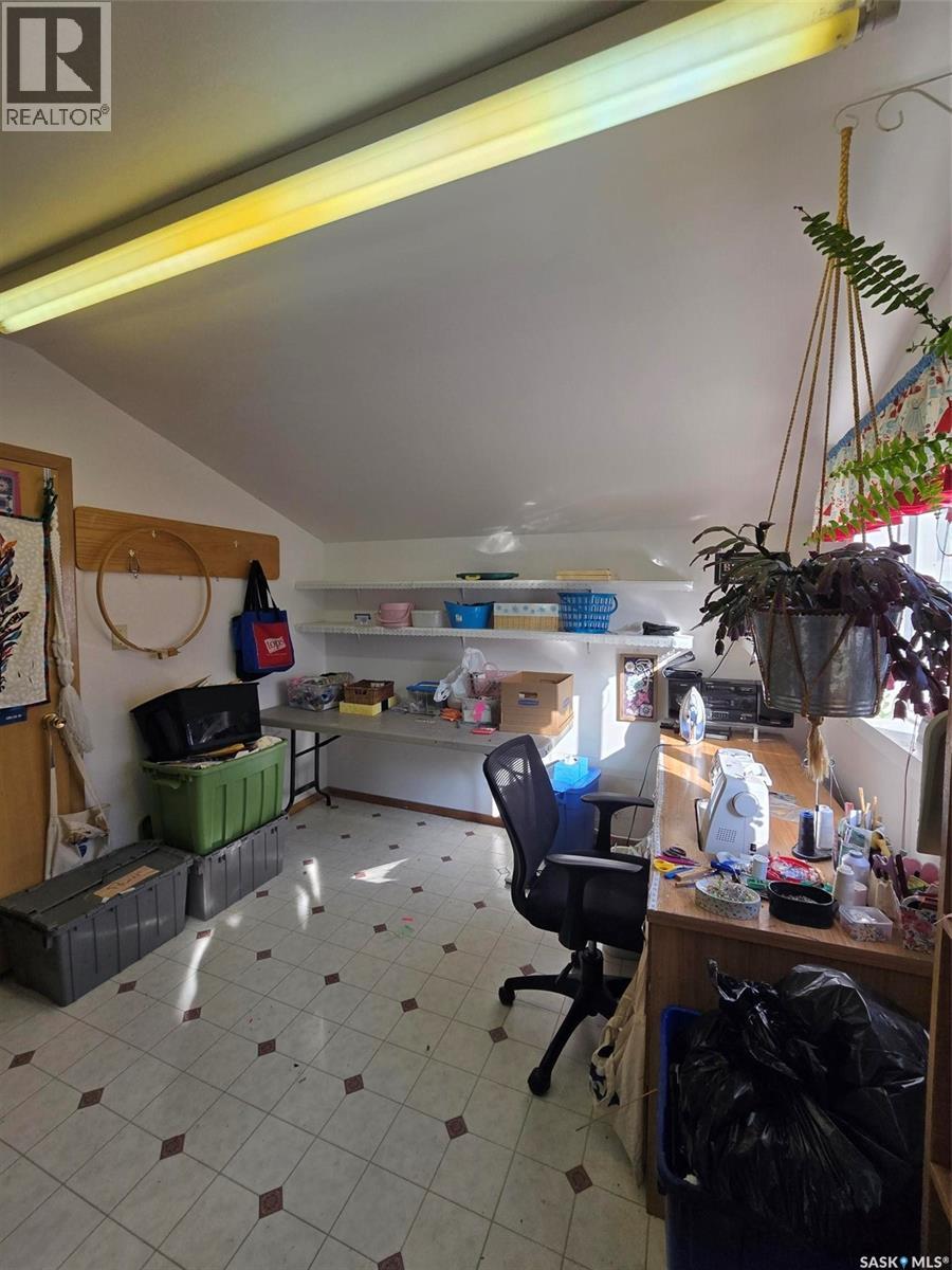 501 Stella Street, Grenfell, Saskatchewan  S0G 2B0 - Photo 14 - SK019645