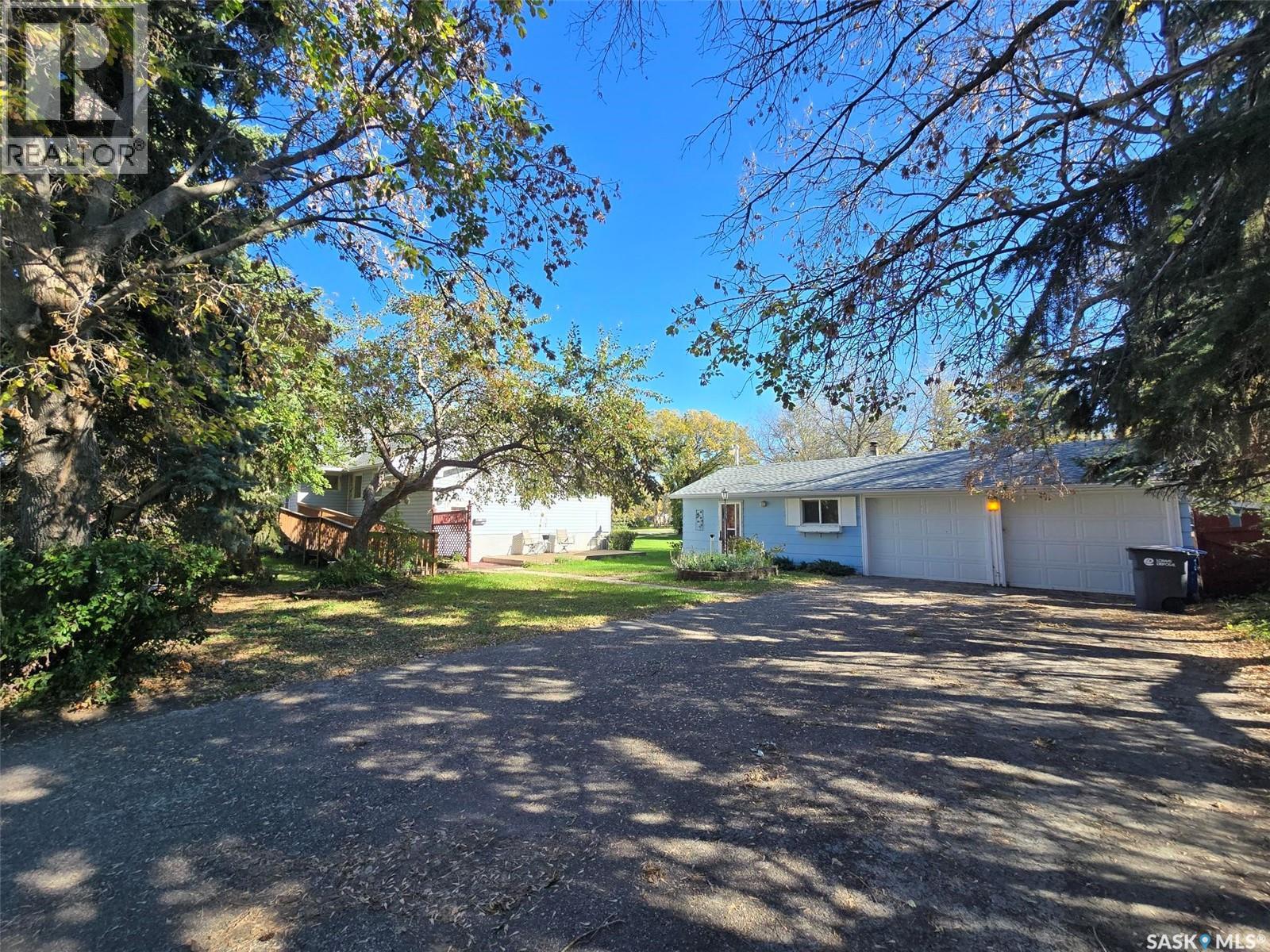 501 Stella Street, Grenfell, Saskatchewan  S0G 2B0 - Photo 1 - SK019645
