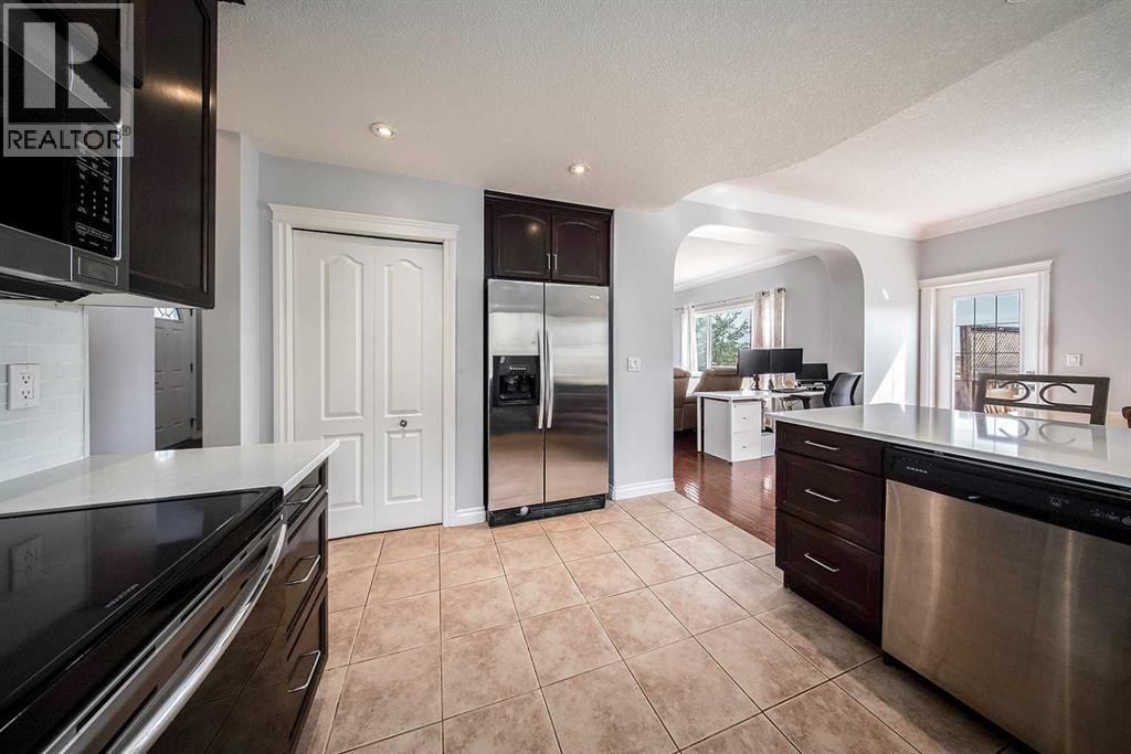 14 Garneau Gate, Carstairs, Alberta  T0M 0N0 - Photo 8 - A2219559