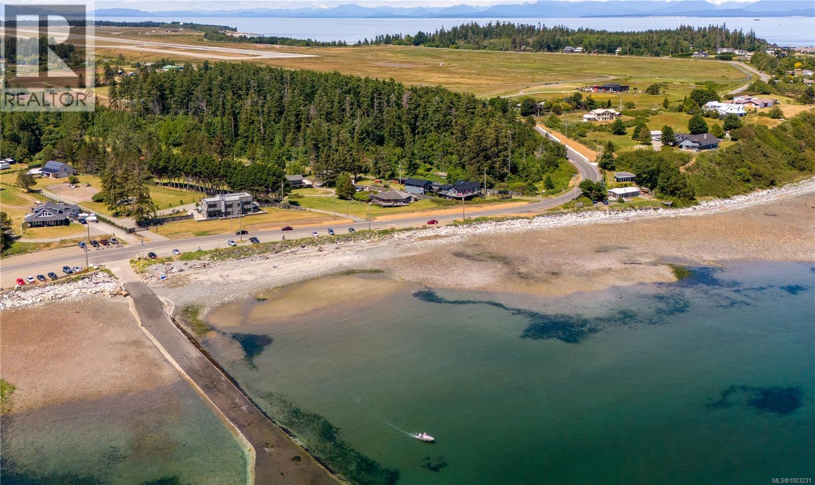 348 Lazo Rd, Comox, British Columbia