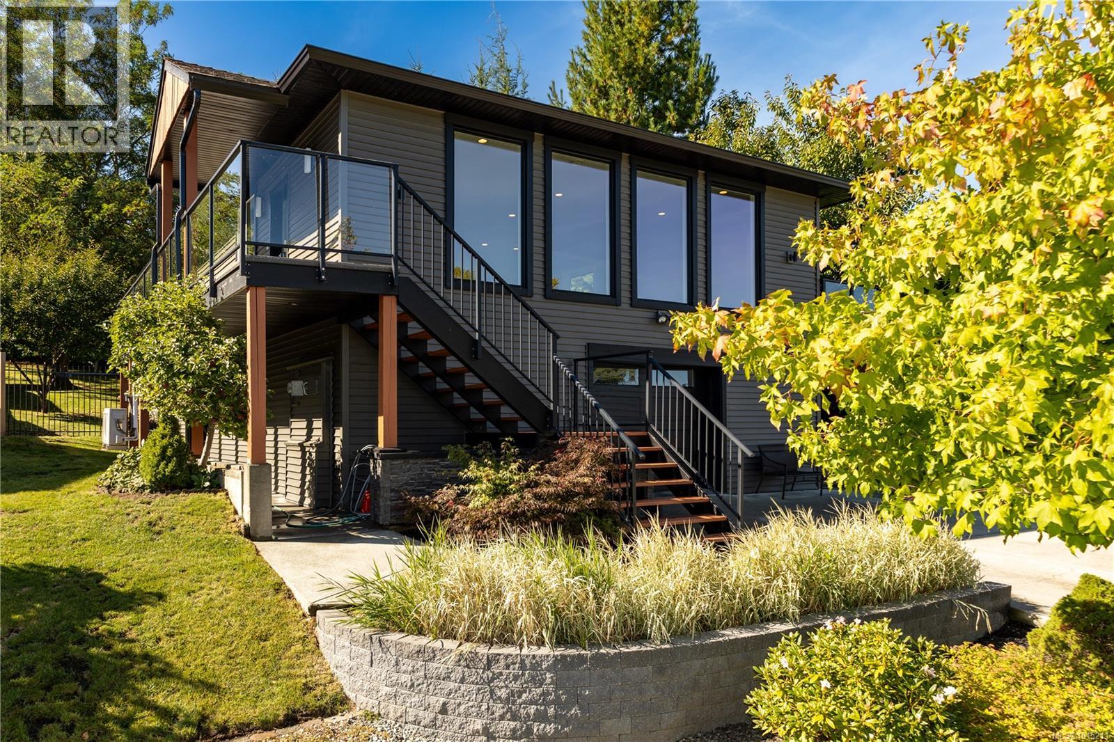 953 Holm Rd, Campbell River, British Columbia  V9H 1V7 - Photo 1 - 1015211
