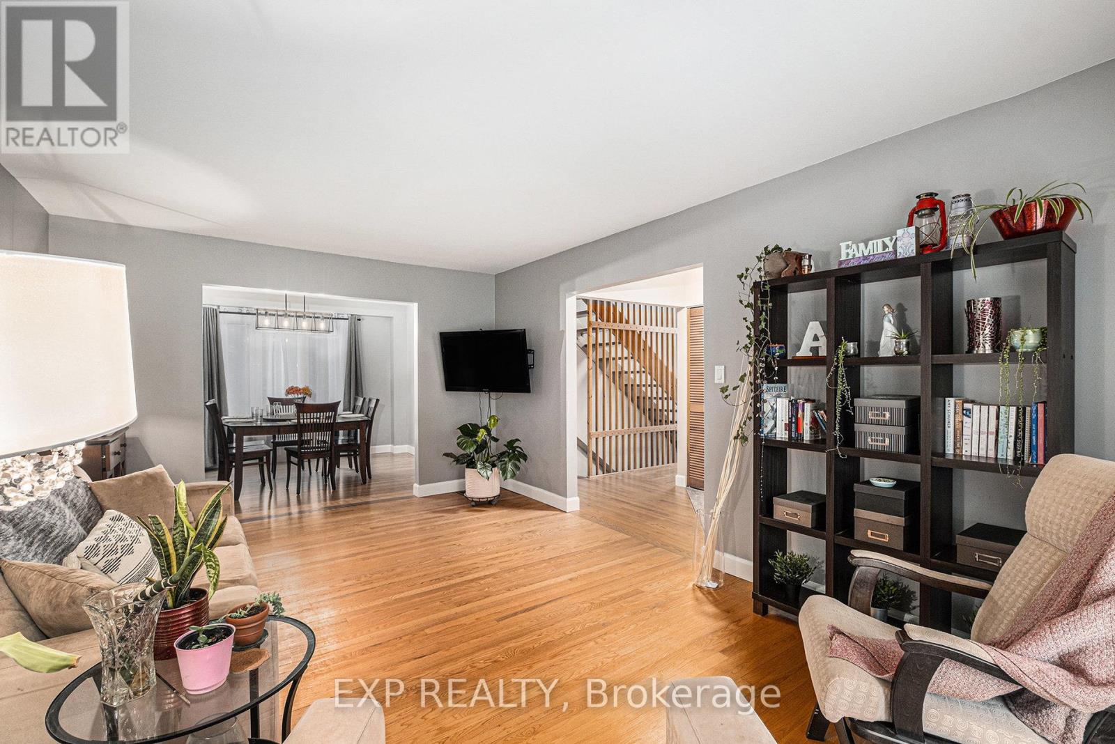 5 Johanna Street, Mississippi Mills, Ontario  K0A 1A0 - Photo 3 - X12422178