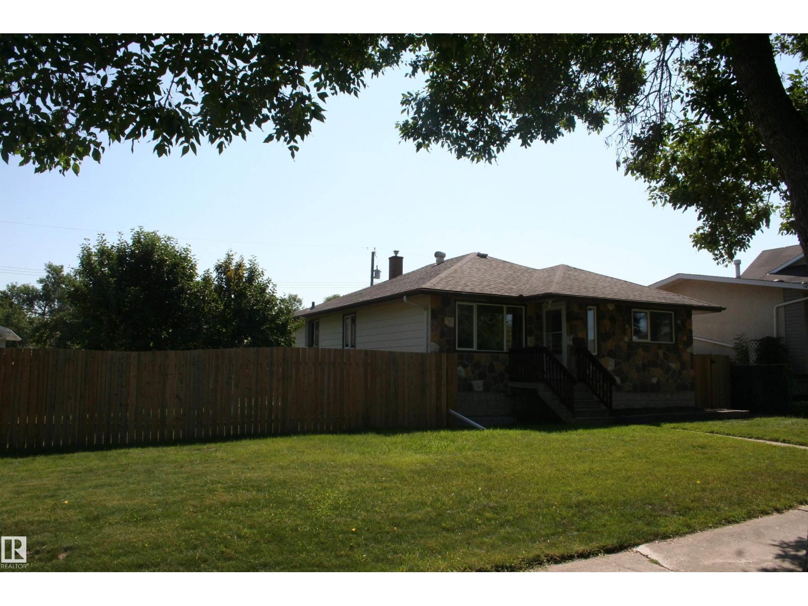 11823 43 St Nw, Edmonton, Alberta  T5W 2P3 - Photo 2 - E4450726