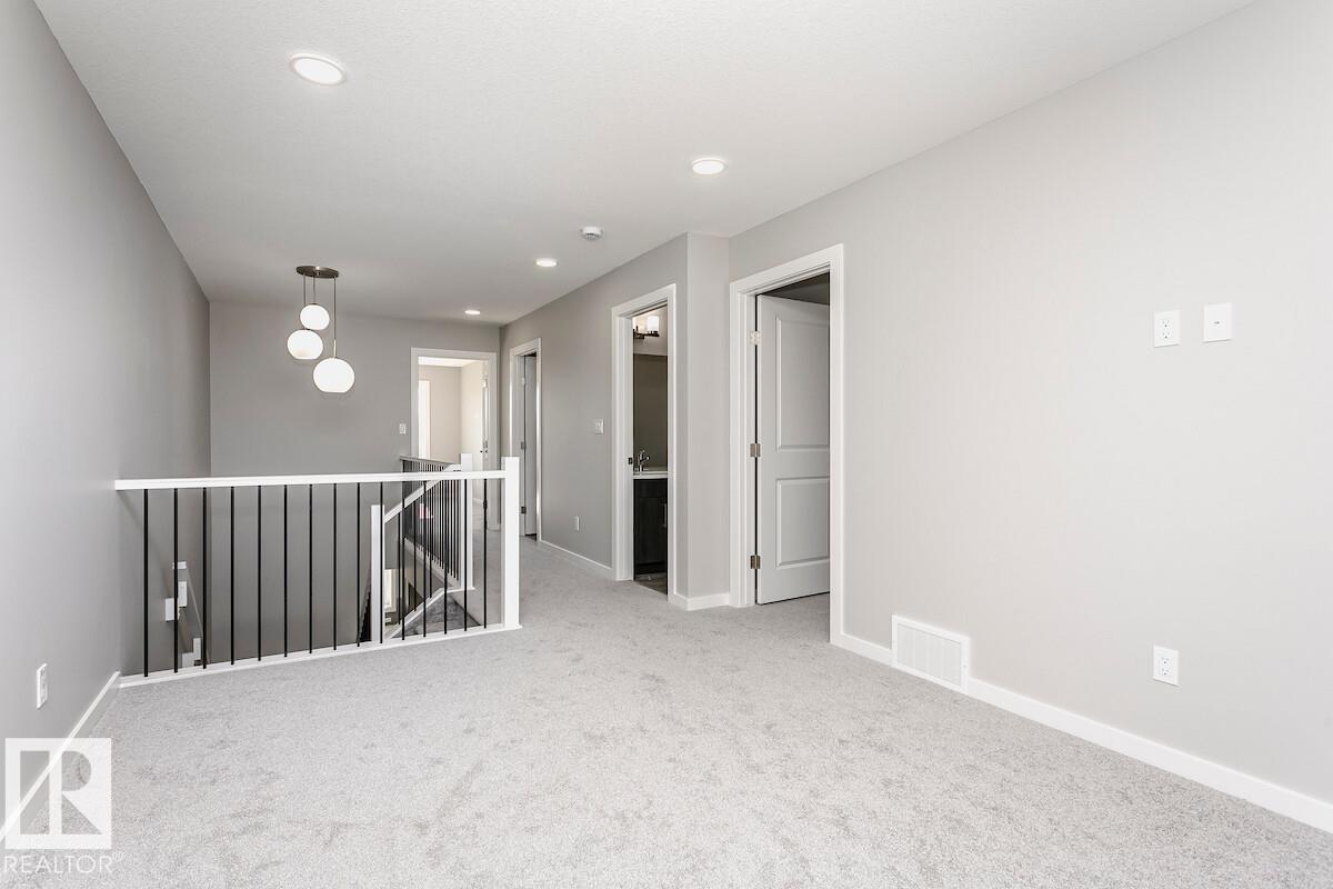 2607 5 Av Sw, Edmonton, Alberta  T6X 3J1 - Photo 10 - E4434552