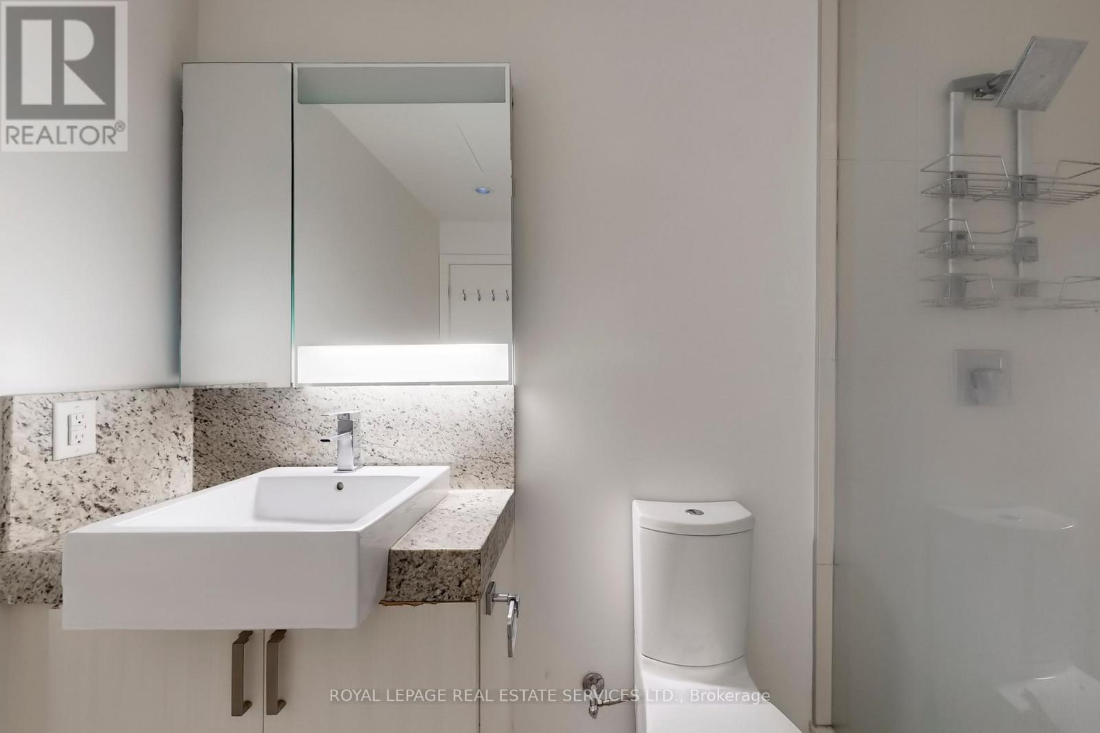 803 - 15 Beverley Street, Toronto, Ontario  M5T 1X8 - Photo 24 - C12434651