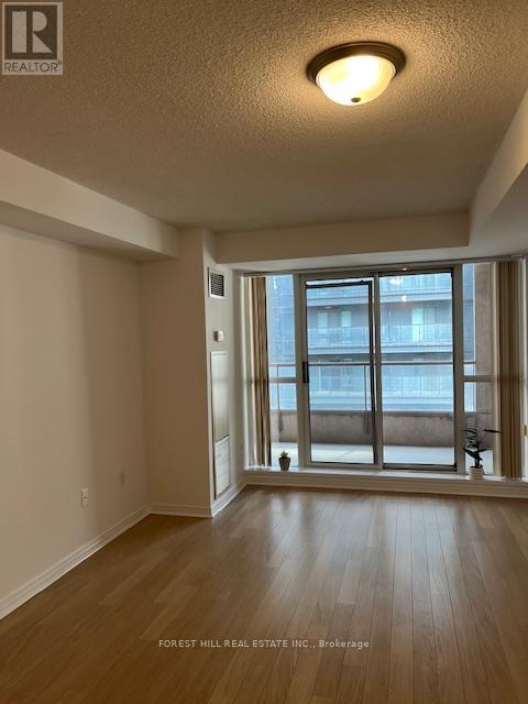 505 - 925 Bay Street, Toronto, Ontario  M5S 3L4 - Photo 8 - C12434702