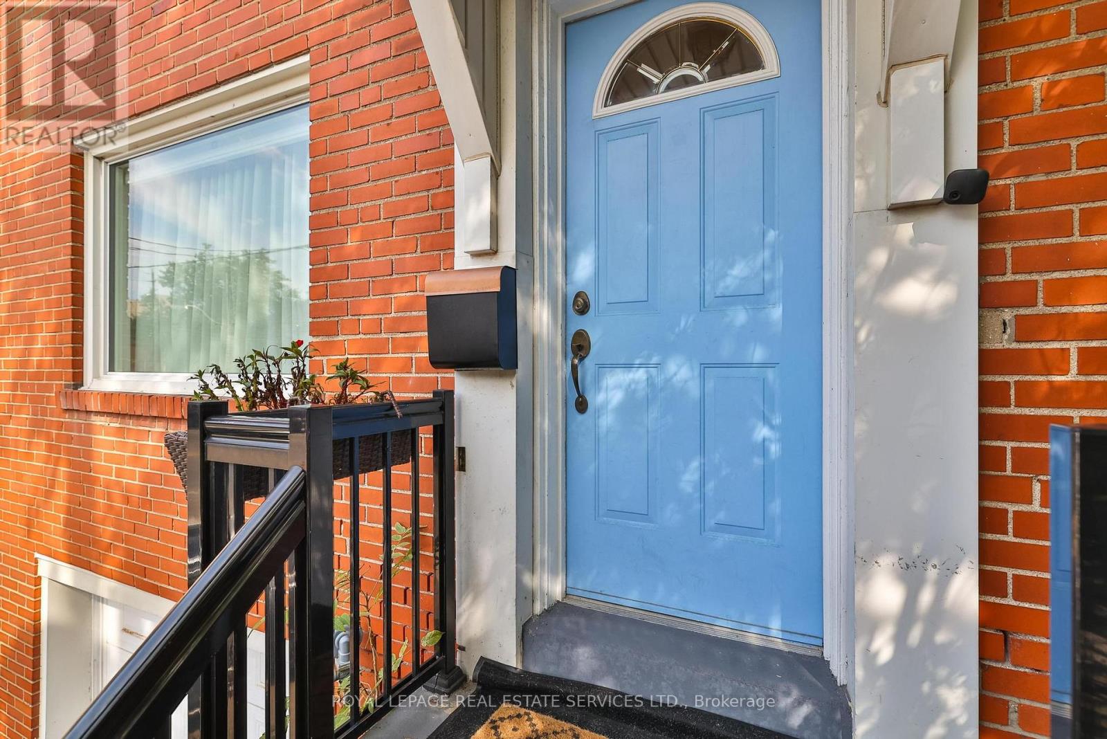 618 Davenport Road, Toronto, Ontario  M5R 1K9 - Photo 3 - C12434703