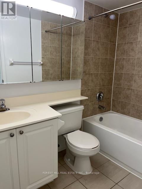807 - 925 Bay Street, Toronto, Ontario  M5S 3L4 - Photo 17 - C12434705