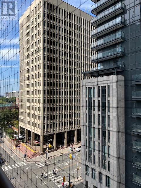 807 - 925 Bay Street, Toronto, Ontario  M5S 3L4 - Photo 25 - C12434705