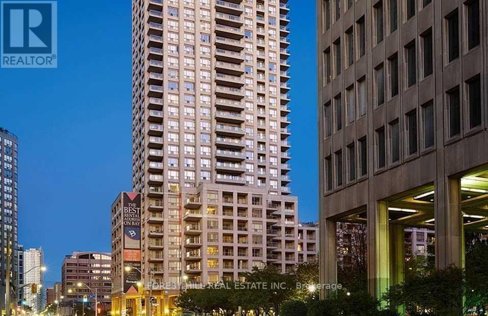 2505 - 925 BAY STREET, Toronto, Ontario