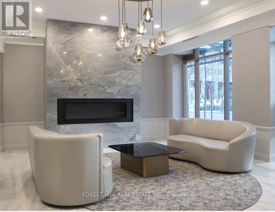 2505 - 925 Bay Street, Toronto, Ontario  M5S 3L4 - Photo 2 - C12434713